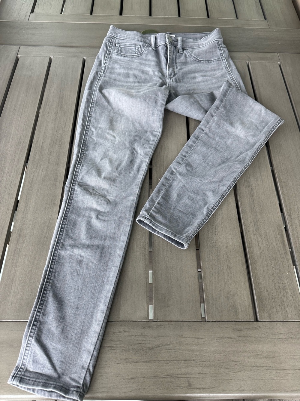 GAP - Women’s Slim Skinny Light Grey Jeans